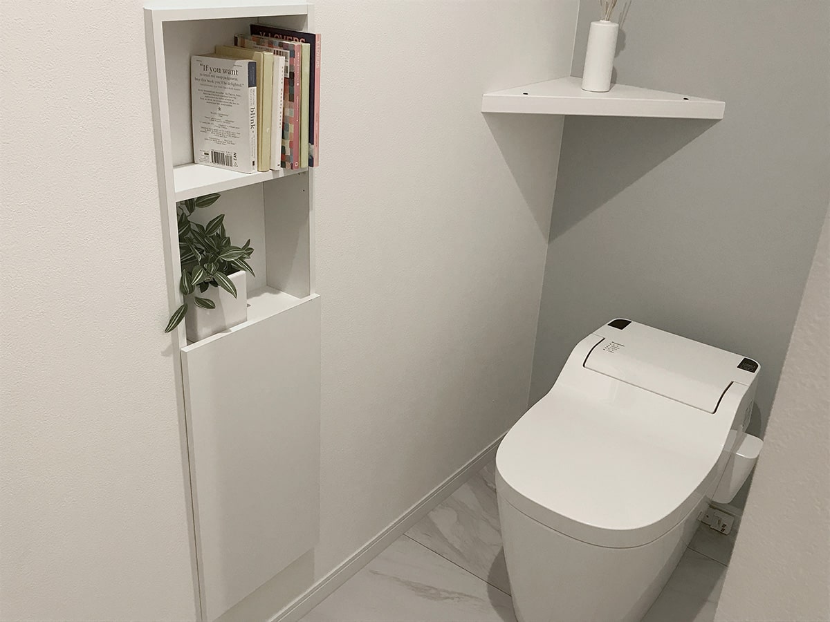 トイレ収納は住み始める前から！トイレを広く使う3つの収納アイデアをご紹介♪ 収納デザインソムリエ 南海プライ