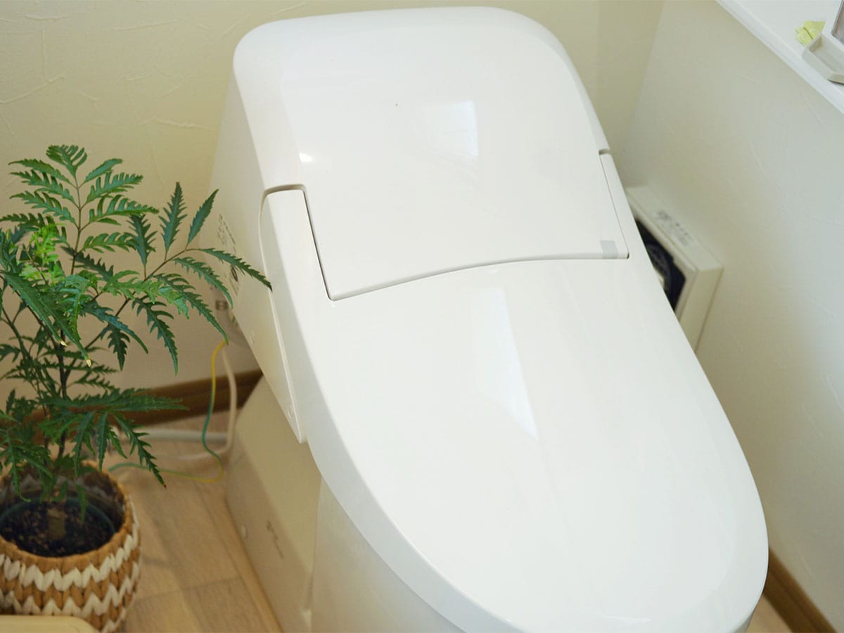 トイレ収納は住み始める前から トイレを広く使う3つの収納アイデアをご紹介 収納デザインソムリエ 南海プライウッド株式会社