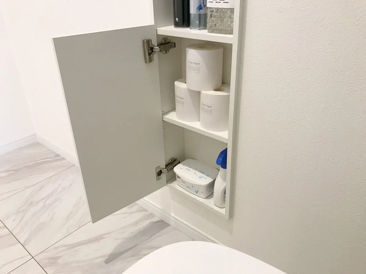 トイレスペースのスリムな埋め込み型収納 サニタトイレ収納ボックスのご紹介 収納デザインソムリエ 南海プライウッド株式会社