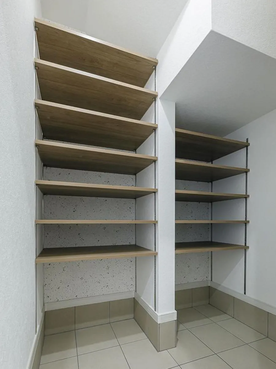 階段下収納の実例